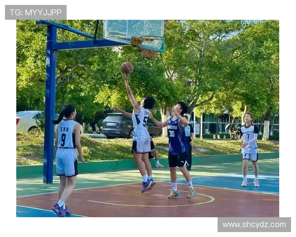 篮球燃动青春挥洒激情展现团队合作与拼搏精神的魅力盛宴