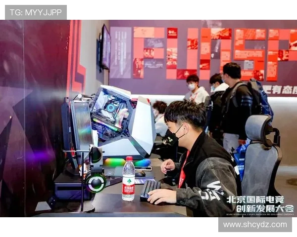 《电竞产业蓬勃发展：从职业联赛到全球化商业化趋势的深度解析》